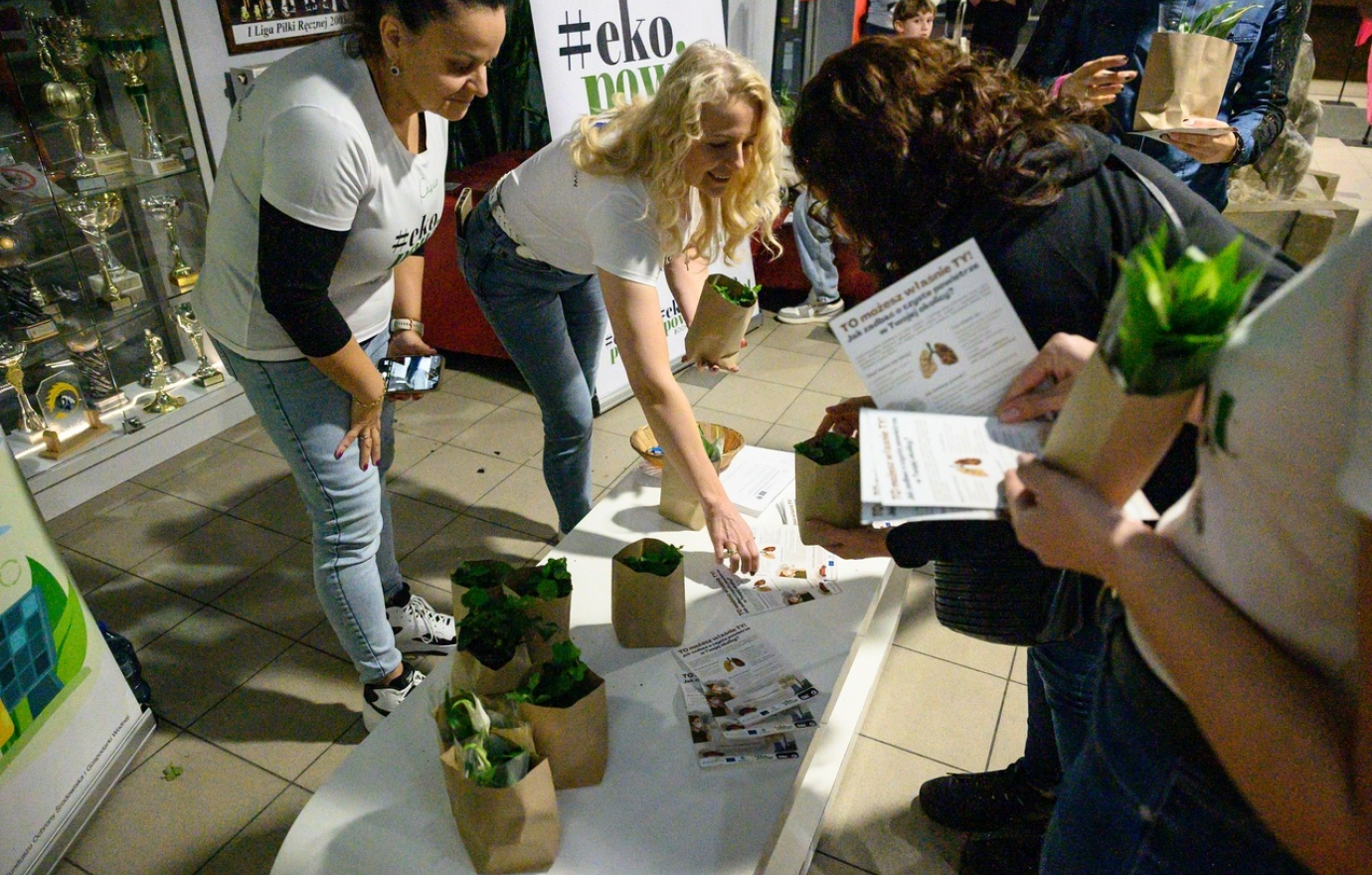 #ekoPowiatBocheński – sadzonki roślin i działania na rzecz poprawy jakości powietrza