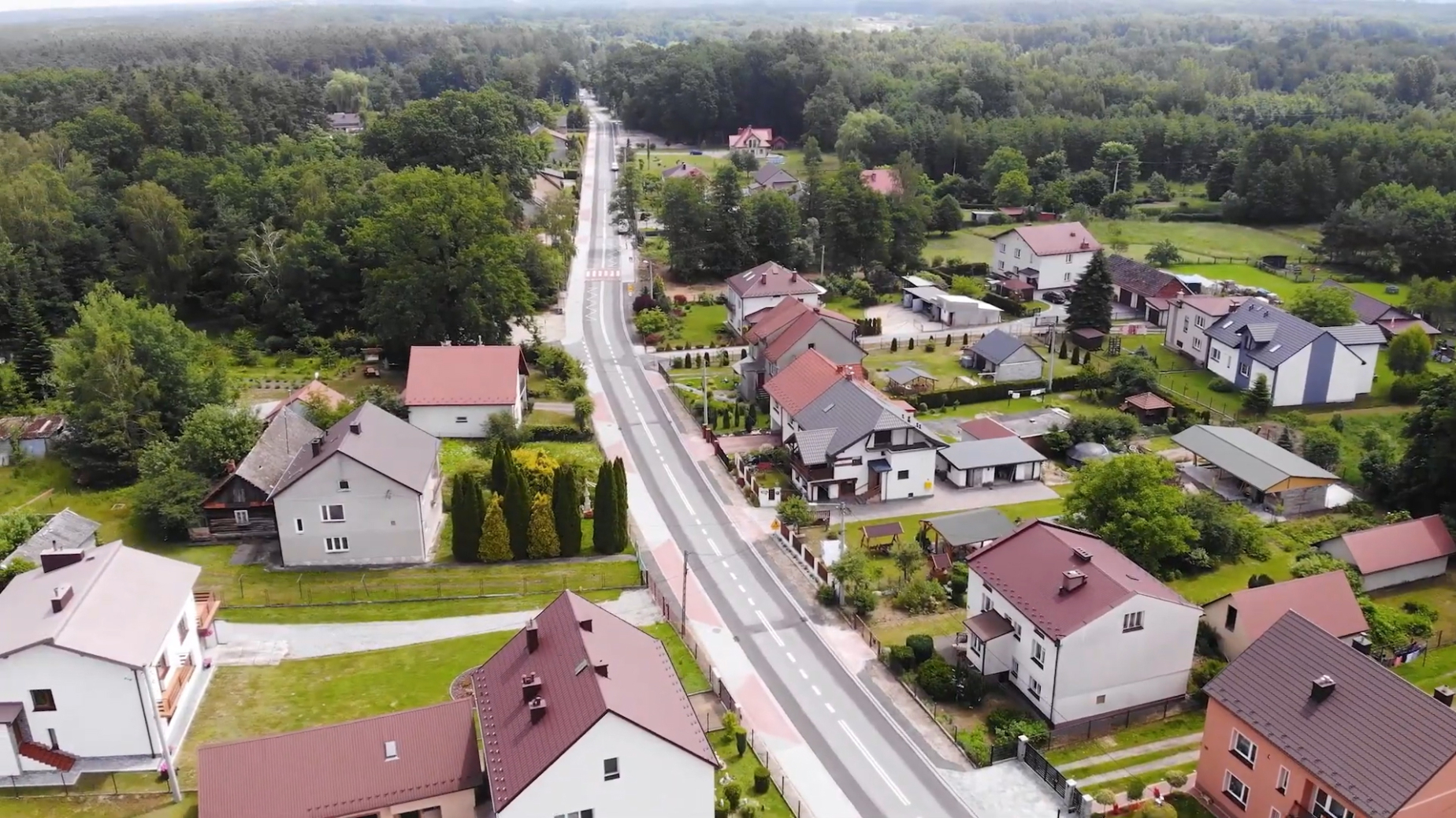 Zakończono rozbudowę drogi powiatowej w Jodłówce