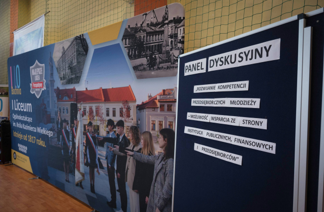 Przedsiębiorcza młodzież gotowa na wyzwania – panel dyskusyjny w I LO Bochnia