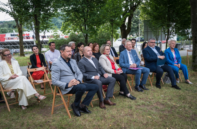 Okno na Saarlouis już w Bochni. Symbol 25 lat przyjaźni i współpracy