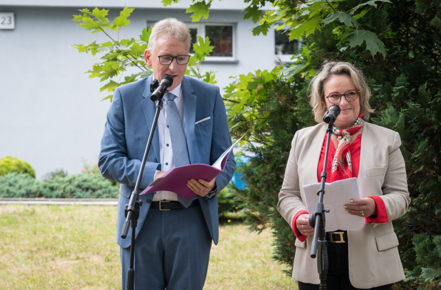 Okno na Saarlouis już w Bochni. Symbol 25 lat przyjaźni i współpracy