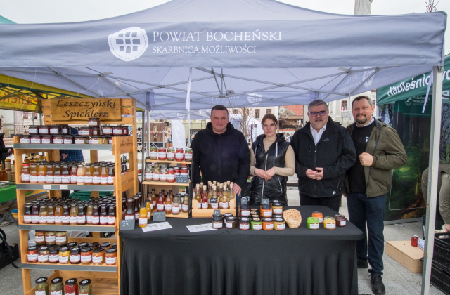 Drzewa za makulaturę - V Piknik Ekologiczny za nami