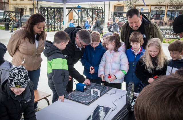Drzewa za makulaturę - V Piknik Ekologiczny za nami