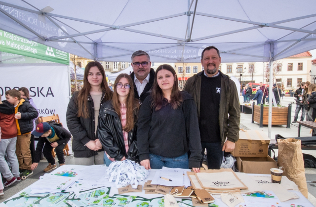 Drzewa za makulaturę - V Piknik Ekologiczny za nami