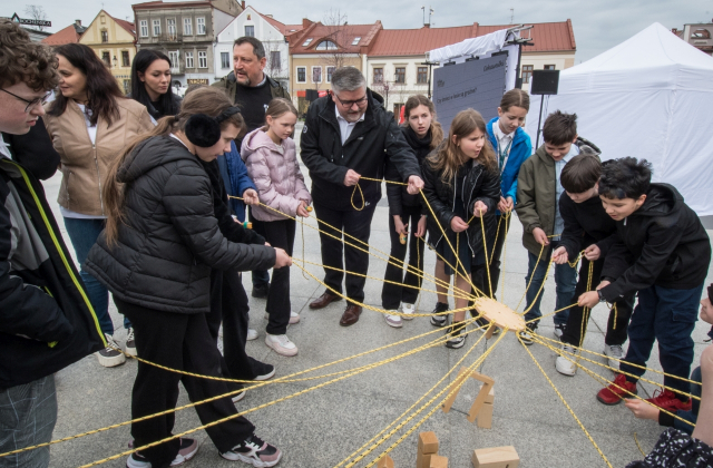 Drzewa za makulaturę - V Piknik Ekologiczny za nami