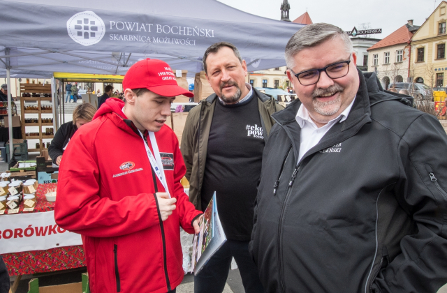 Drzewa za makulaturę - V Piknik Ekologiczny za nami