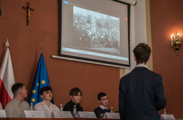 Bartłomiej Węglarz zwycięzcą I Powiatowego Konkursu Historycznego imienia Jan Flasza pt. „Powiat bocheński – miejsca, ludzie, wydarzenia”