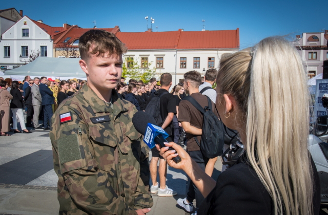 Targi Pracy Służb Mundurowych w Bochni – „Służba z pasją, praca z misją” 