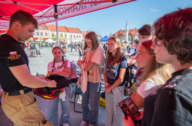 Targi Pracy Służb Mundurowych w Bochni – „Służba z pasją, praca z misją” 