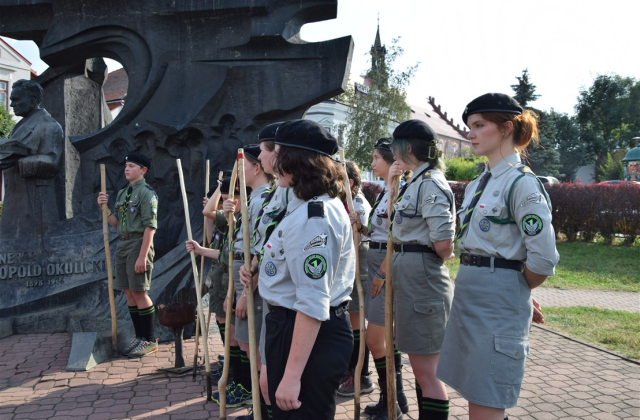 Bochnia oddała hołd bohaterom Powstania WarszawskiegoUzupełnij i zapisz enterem lub klikając w ikonkę ->