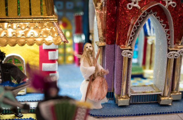 Niezwykła szopka świąteczna w Starostwie 