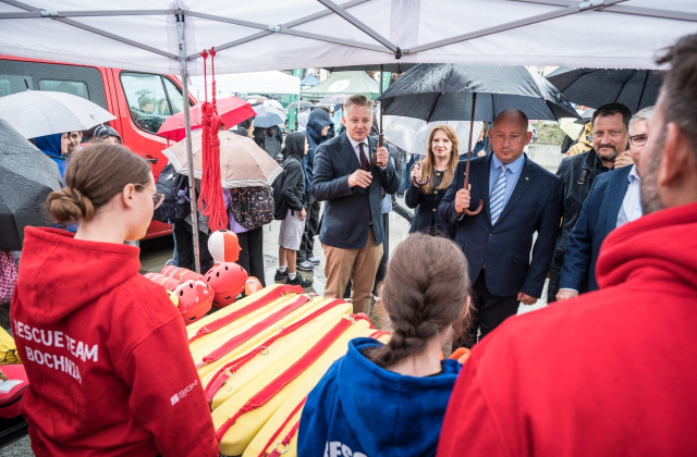 Bocheński rynek pełen mundurów. Targi pracy służb mundurowych za nami