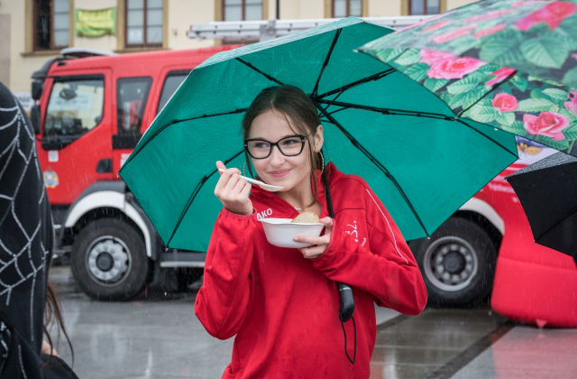 Bocheński rynek pełen mundurów. Targi pracy służb mundurowych za nami