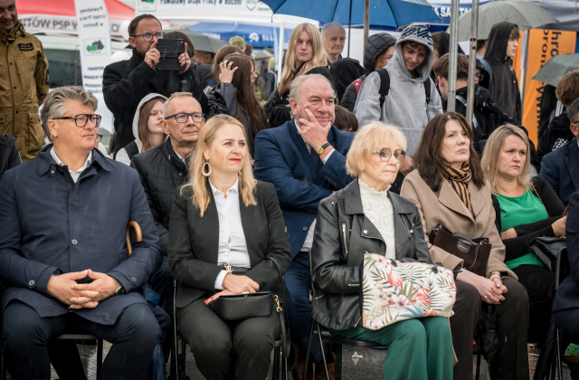 Bocheński rynek pełen mundurów. Targi pracy służb mundurowych za nami