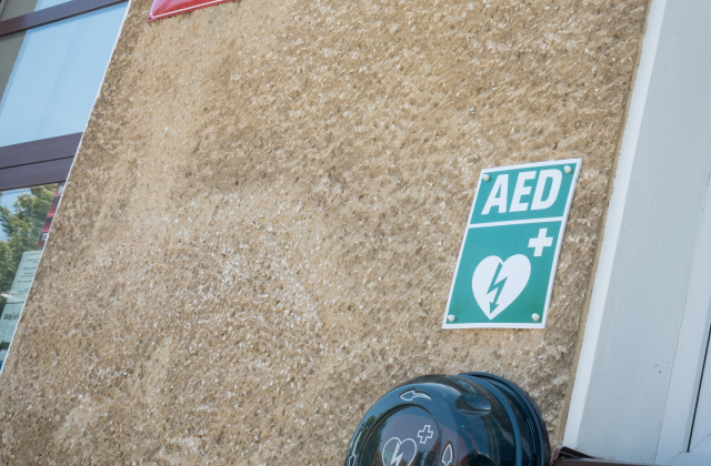Nowe defibrylatory AED w jednostkach Powiatu Bocheńskiego