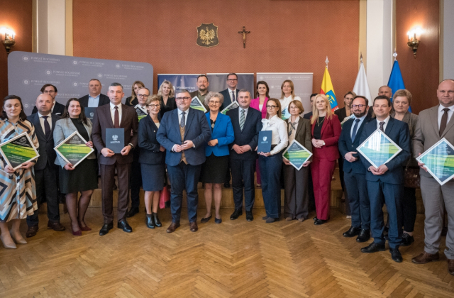 Podpisano umowy na kolejne miliony dla Powiatu Bocheńskiego