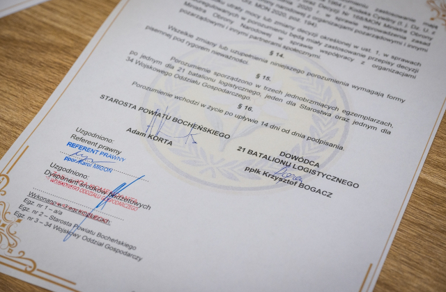 Powiat Bocheński i 21. Batalion Logistyczny podpisali porozumienie o współpracy