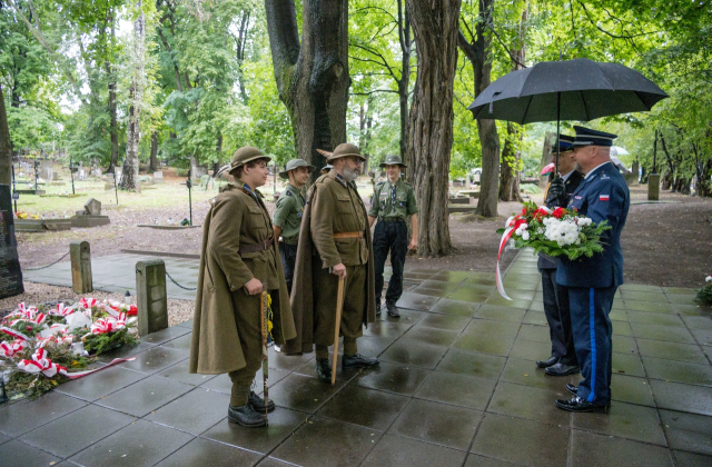87. rocznica agresji sowieckiej na Polskę - uroczystość na cmentarzu św. Rozalii