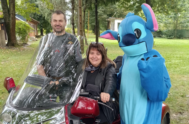 Pożegnanie lata w Chodenicach – uczniowie SOSW spotkali się z motocyklistami