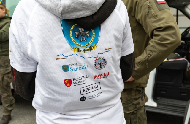 Uczestnicy biegu sztafetowego z Bochni do Sanoka