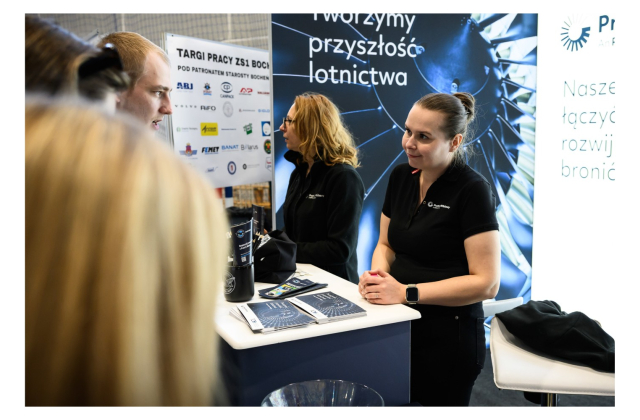 V Targi Pracy w „Mechaniku” – spotkanie uczniów z pracodawcami