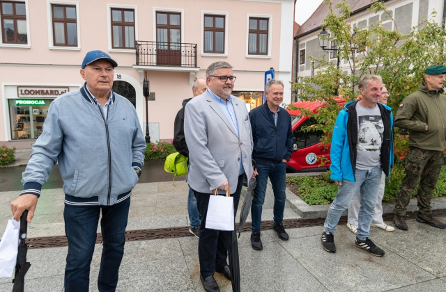 Uczestnicy biegu sztafetowego z Bochni do Sanoka