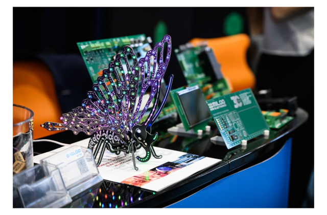 V Targi Pracy w „Mechaniku” – spotkanie uczniów z pracodawcami