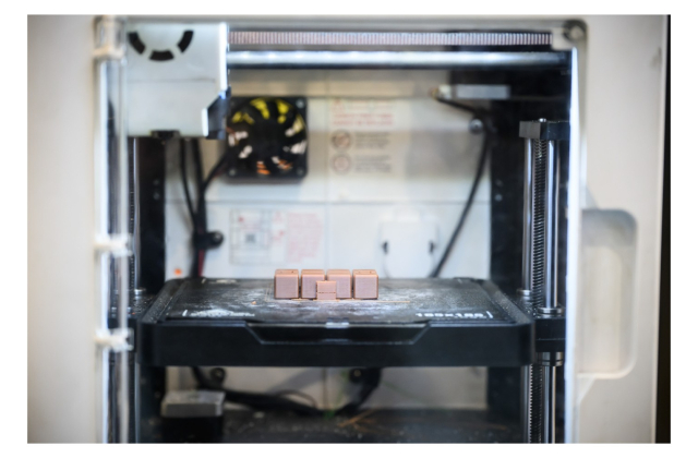 V Targi Pracy w „Mechaniku” – spotkanie uczniów z pracodawcami