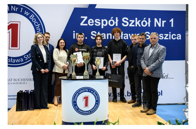 V Targi Pracy w „Mechaniku” – spotkanie uczniów z pracodawcami