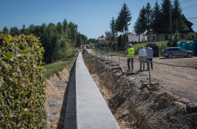 Trwają inwestycje na drogach powiatowych 
