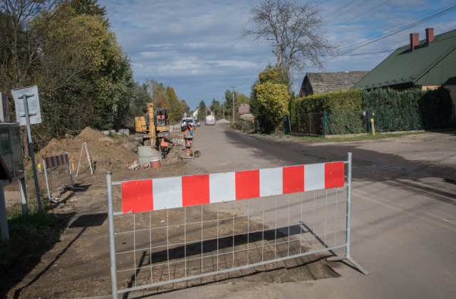 Trwają inwestycje na drogach powiatowych 