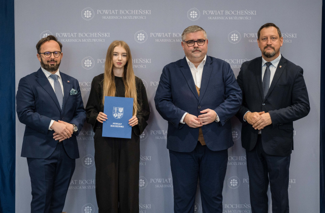 Starosta Bocheński nagrodził uczniów i nauczycieli