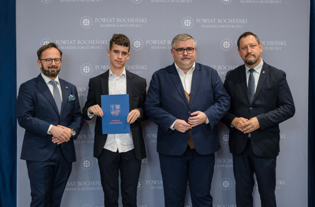 Starosta Bocheński nagrodził uczniów i nauczycieli