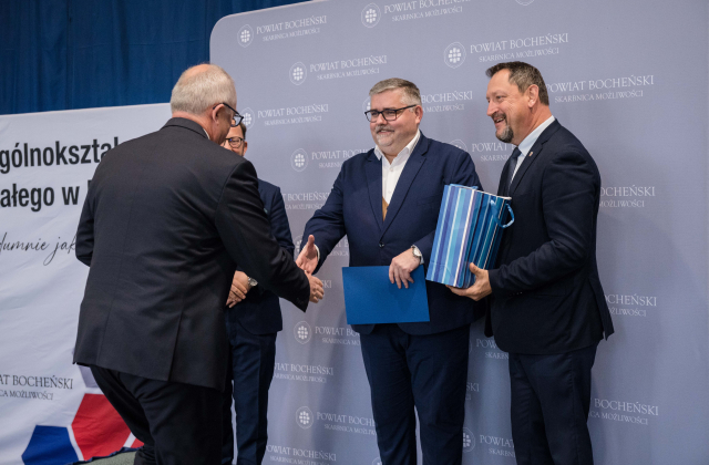 Starosta Bocheński nagrodził uczniów i nauczycieli