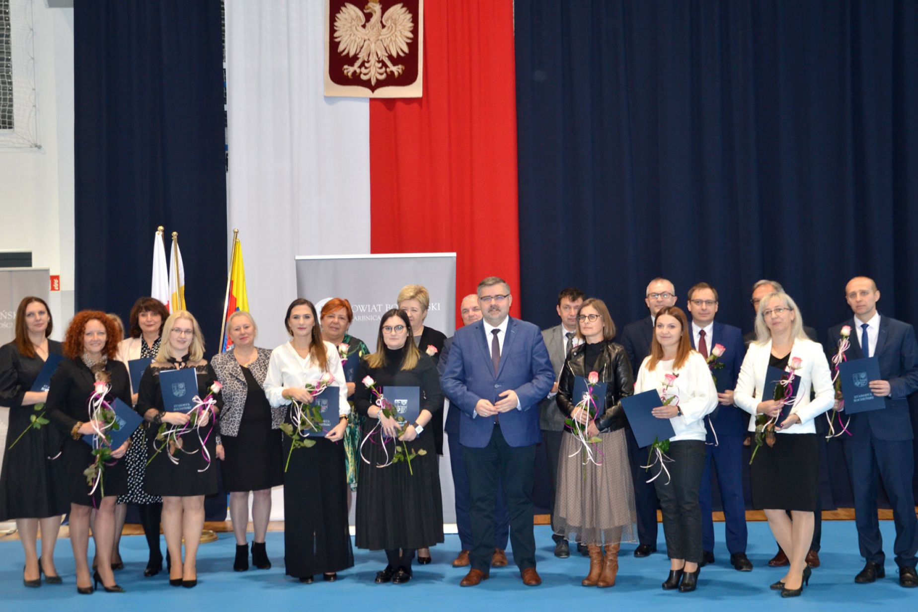 Starosta nagrodził dyrektorów i nauczycieli