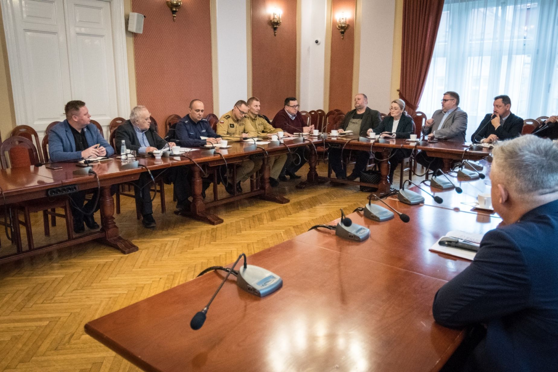 Posiedzenie Powiatowego Zespołu Zarządzania Kryzysowego w związku z pojawieniem się ogniska ogniska rzekomego pomoru drobiu