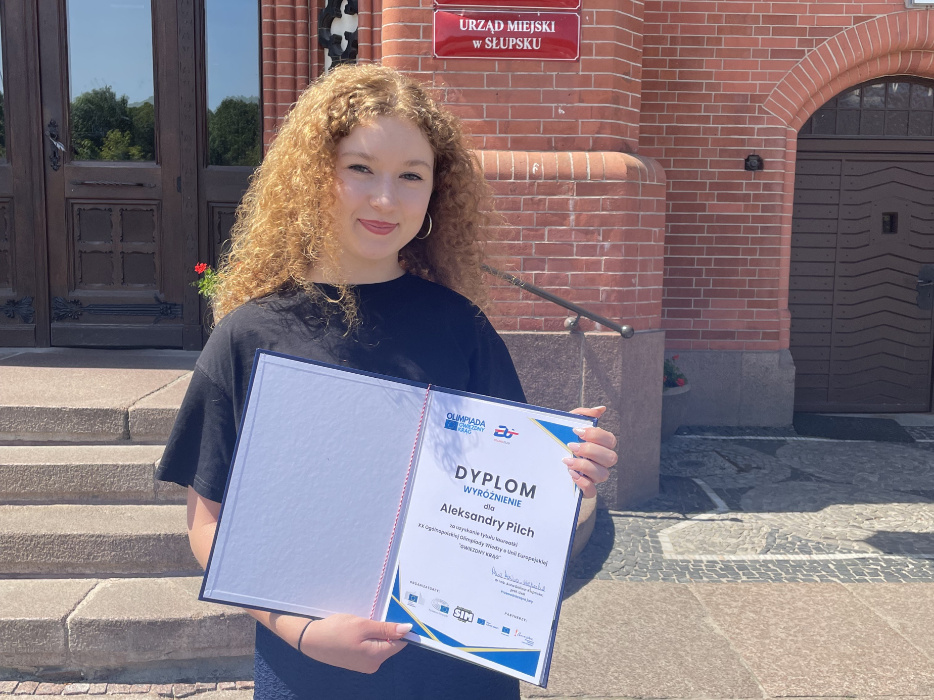Aleksandra Pilch laureatką z wyróżnieniem w XX Edycji Olimpiady wiedzy o Unii Europejskiej