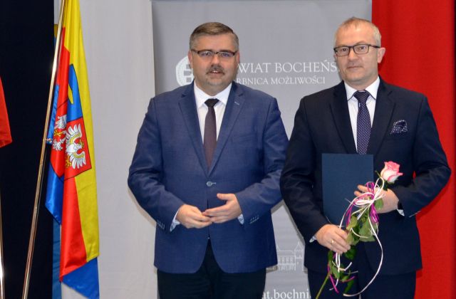 Starosta nagrodził dyrektorów i nauczycieli