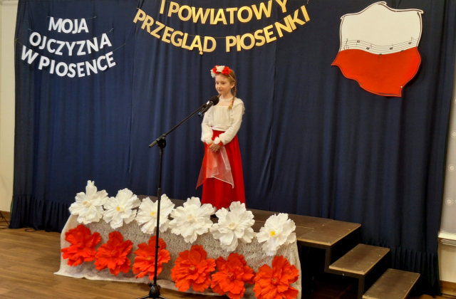 Nowy Wiśnicz rozbrzmiał patriotyczną piosenką – I Powiatowy Przegląd Piosenki „Moja Ojczyzna w piosence”