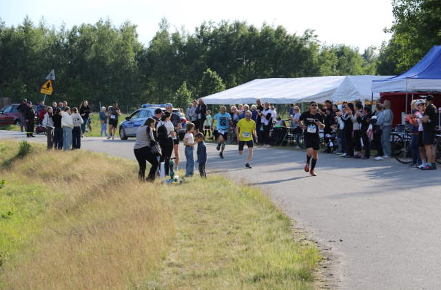 Biegacze uczcili bohatera – VIII Bieg Pileckiego w Jodłówce
