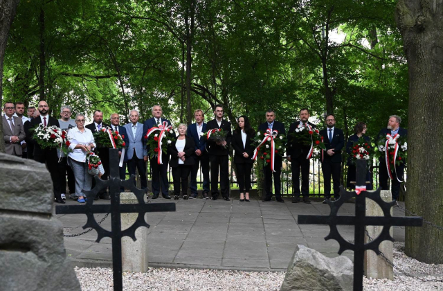Władze powiatu uczestniczyły w obchodach Narodowego Dnia Pamięci Polaków