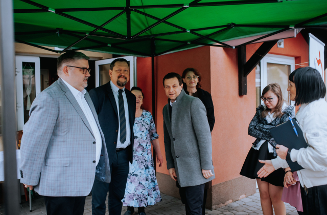 Nowy bus dla Warsztatu Terapii Zajęciowej w Łapanowie