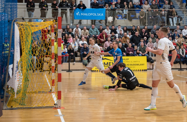 ABJ BSF Powiat Bochnia wygrywa 10:2 