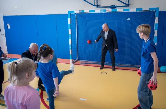 Niebieskie Igrzyska w Krzeczowie Uzupełnij i zapisz enterem lub klikając w ikonkę ->