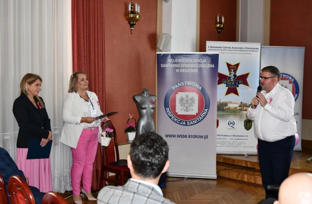 Dotykam, badam, żyję...