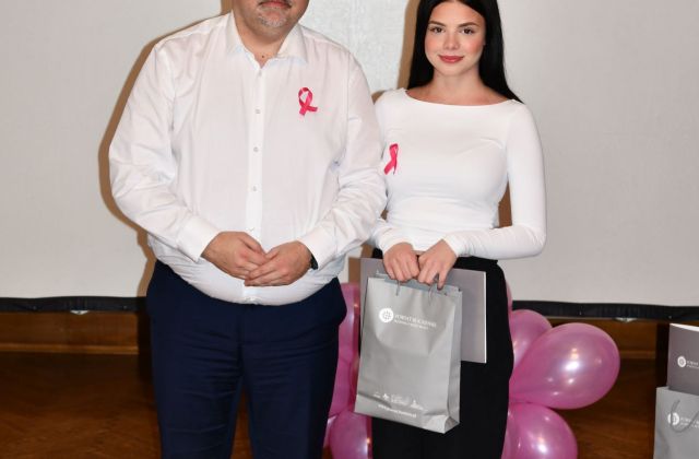 Dotykam, badam, żyję...