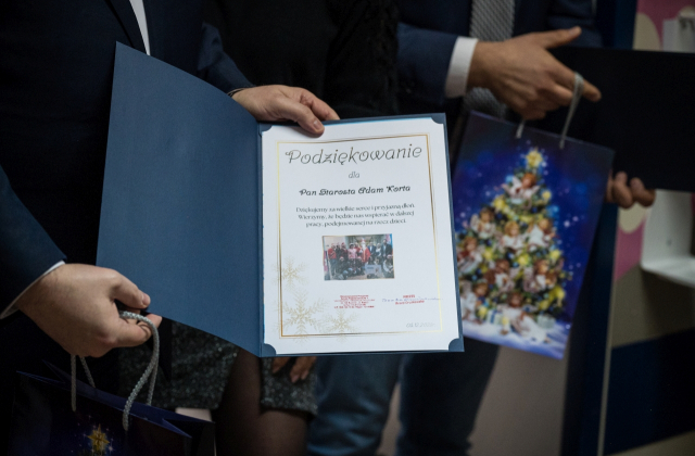 Mikołaj odwiedził oddział dziecięcy bocheńskiego szpitala