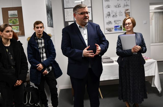 Finisaż wystawy prac powstałych podczas pleneru malarskiego