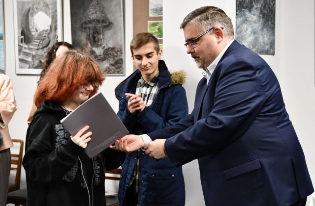 Finisaż wystawy prac powstałych podczas pleneru malarskiego