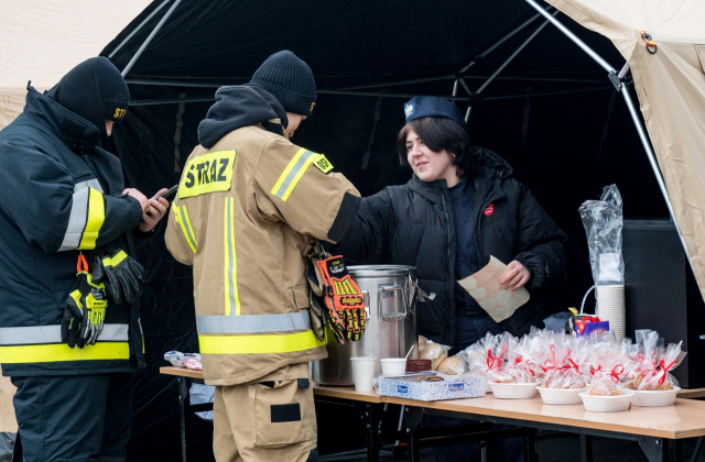 Bocheńszczyzna zagrała z WOŚP – mimo chłodu, z gorącym sercem. Zebrano ponad 142 tysiące złotych!